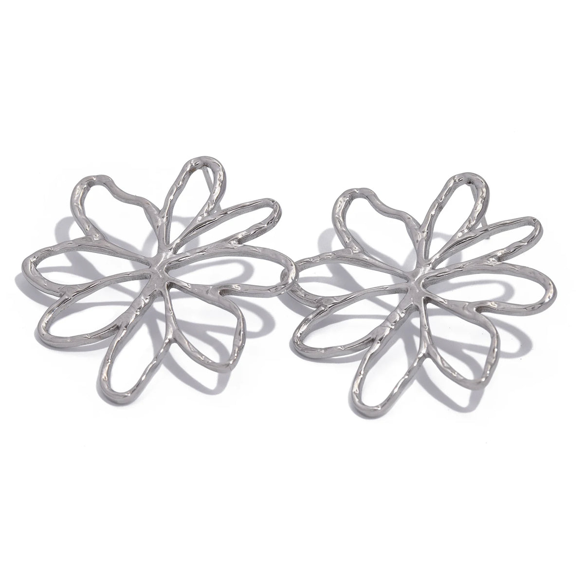 Clous grande fleur en fil