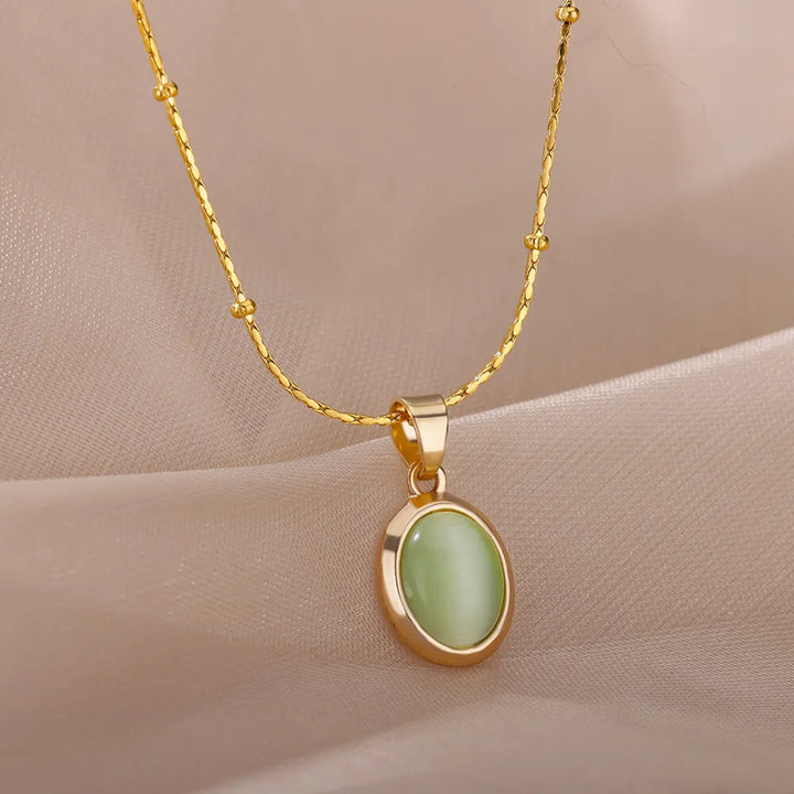 Collier pendentif pierre