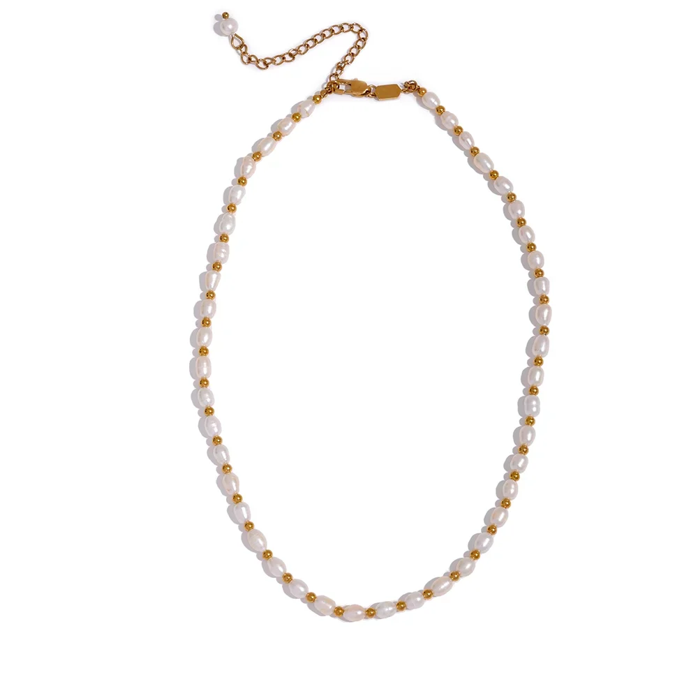 Collier perles et billes dorées