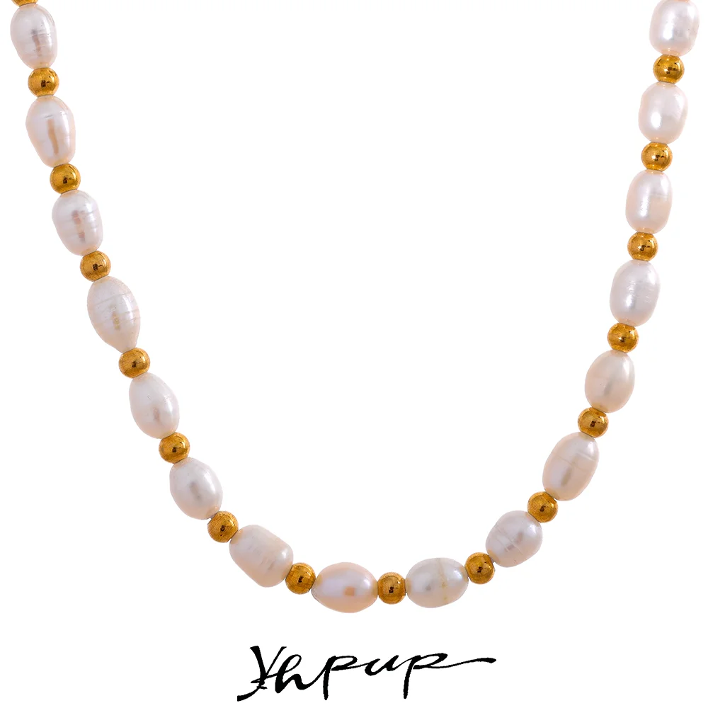 Collier perles et billes dorées
